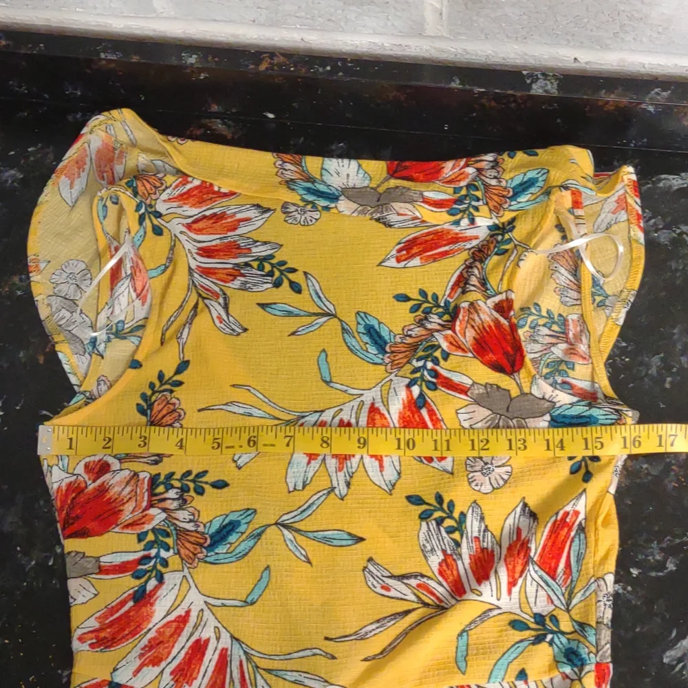 FREE w Bundle Love Tree Yellow Tropical Floral Print Ruffled V-Neck Romper Small